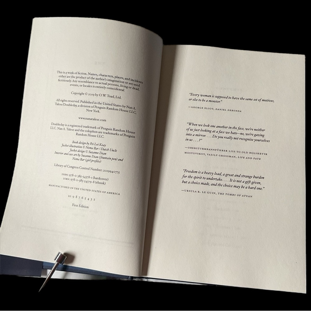 The Testaments by Margaret Atwood: The Sequel to The Handmaid's Tale 1st Edition - Picture 10 of 14